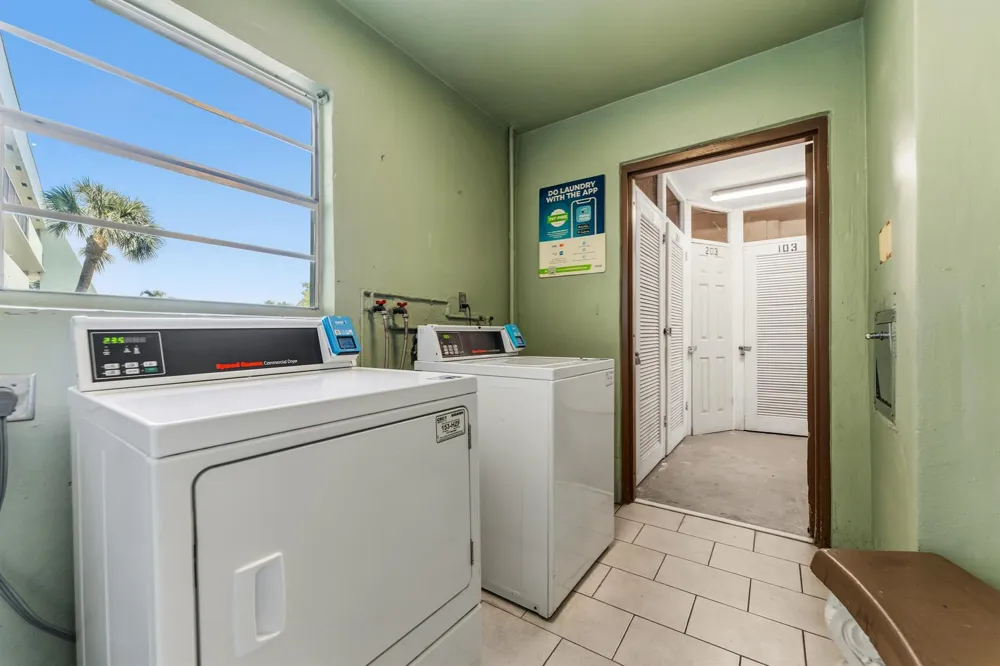 1638 EMBASSY DRIVE #208 West Palm Beach, FL 33401