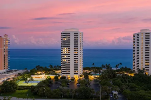 5080 OCEAN DRIVE #12C