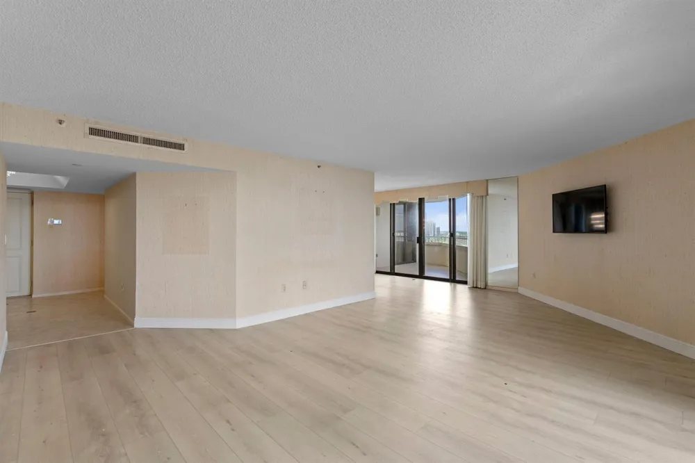 5080 OCEAN DRIVE #12C Singer Island, FL 33404