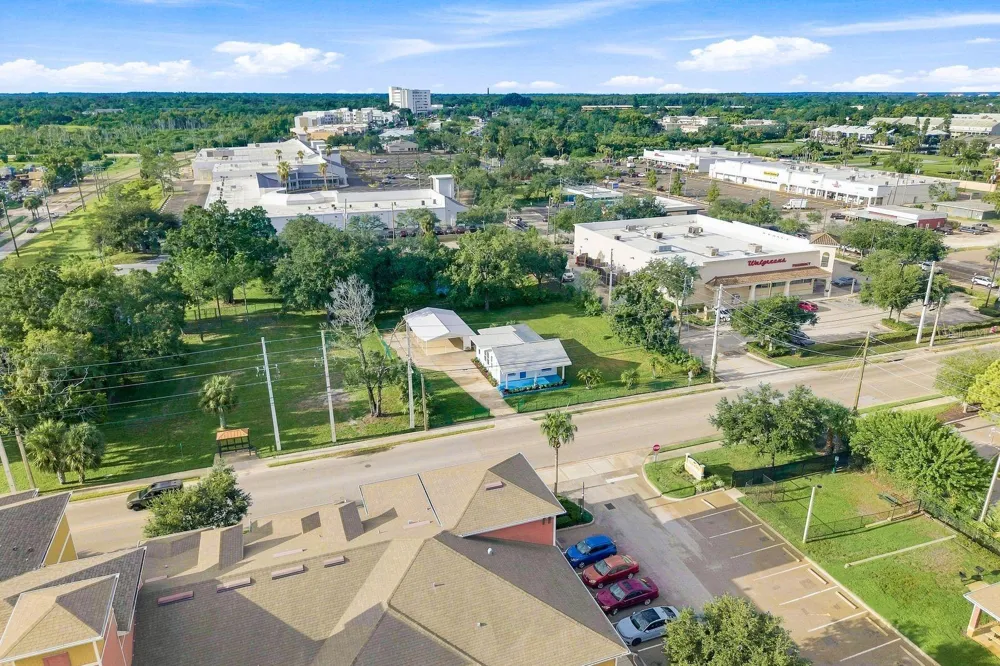 112 E MARTIN LUTHER KING JR DRIVE Tarpon Springs, FL 34689