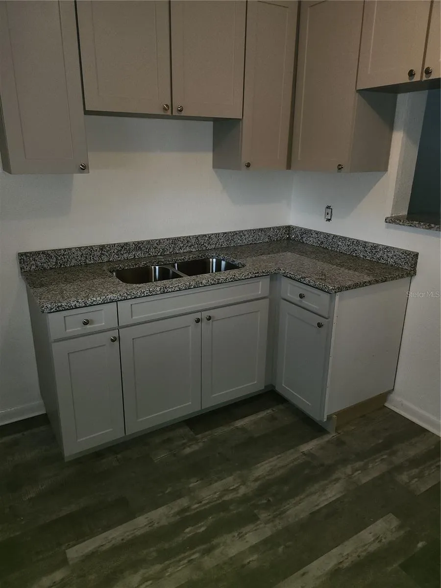 1203 E 15TH AVENUE Tampa, FL 33605