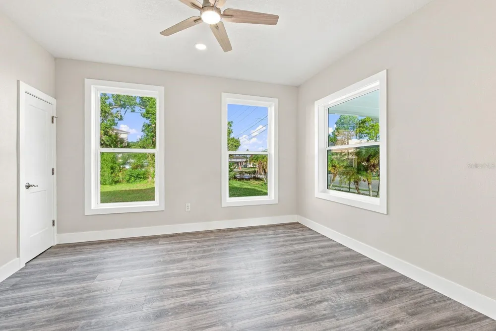 112 E MARTIN LUTHER KING JR DRIVE Tarpon Springs, FL 34689