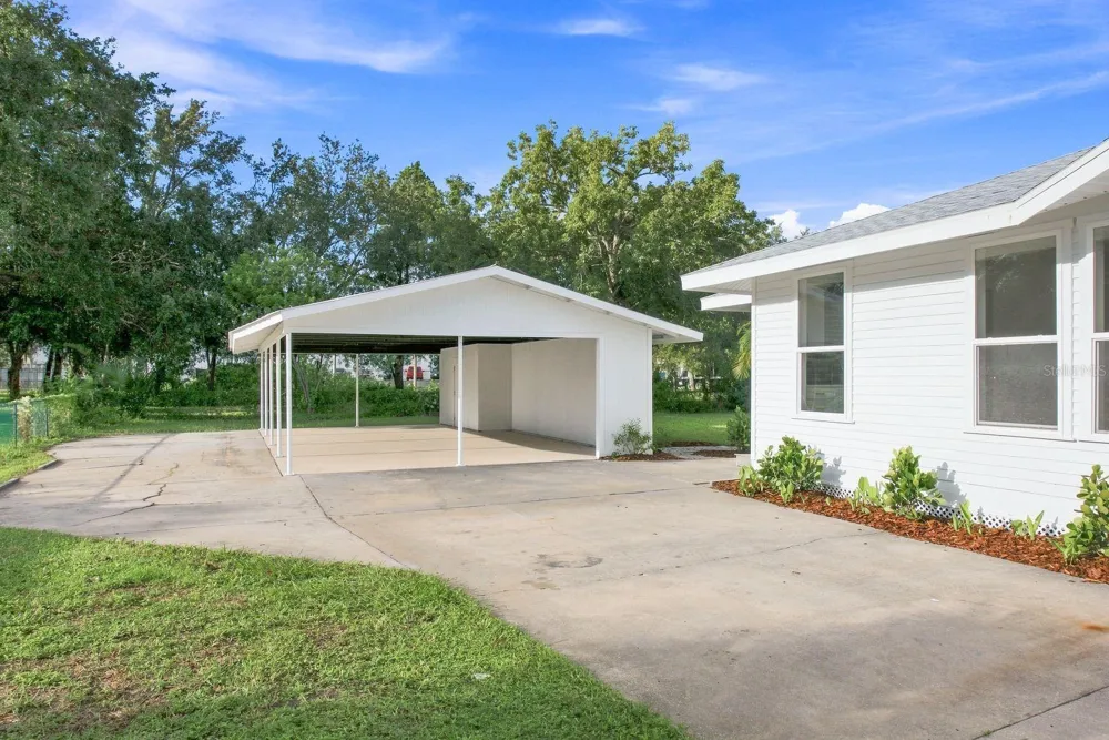 112 E MARTIN LUTHER KING JR DRIVE Tarpon Springs, FL 34689