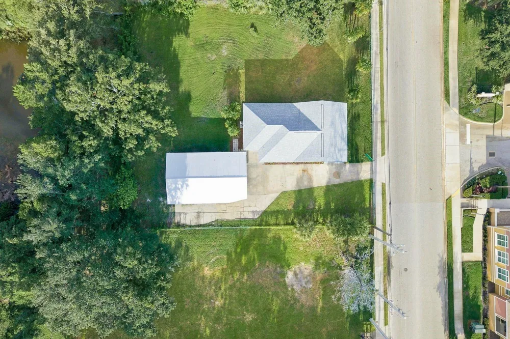 112 E MARTIN LUTHER KING JR DRIVE Tarpon Springs, FL 34689
