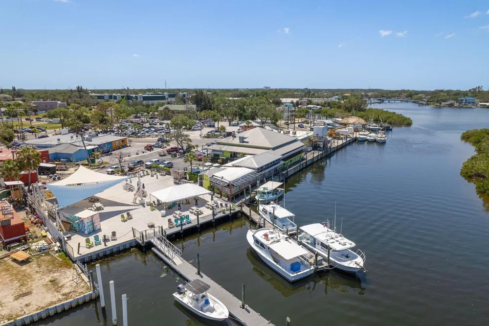 112 E MARTIN LUTHER KING JR DRIVE Tarpon Springs, FL 34689