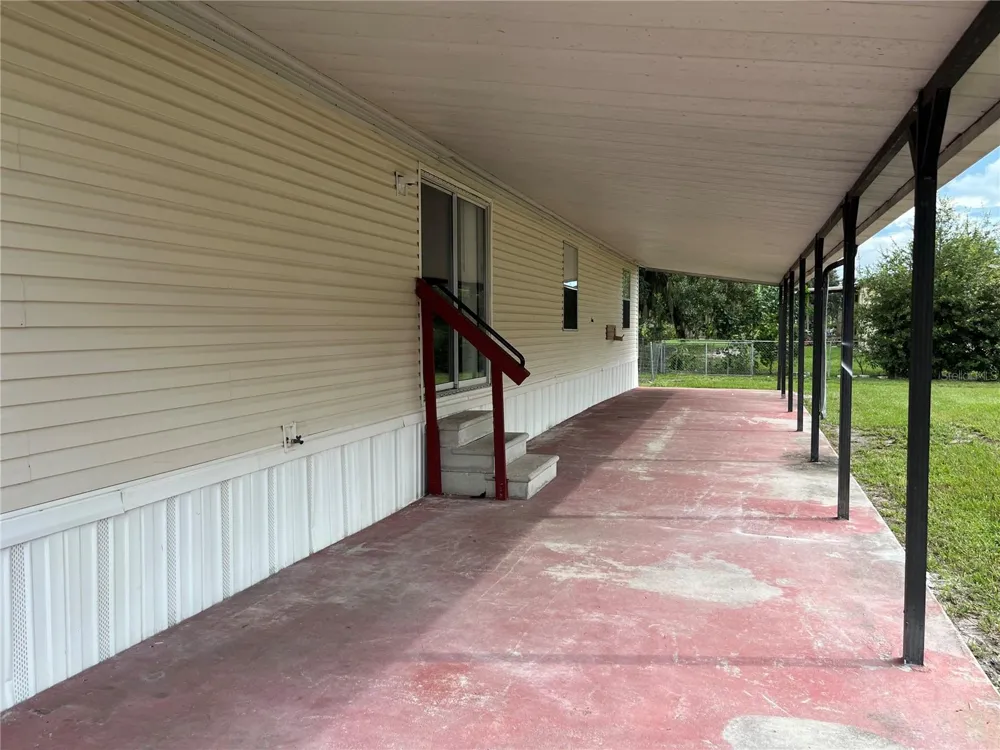 4120 LAUREL CREST DRIVE Mulberry, FL 33860