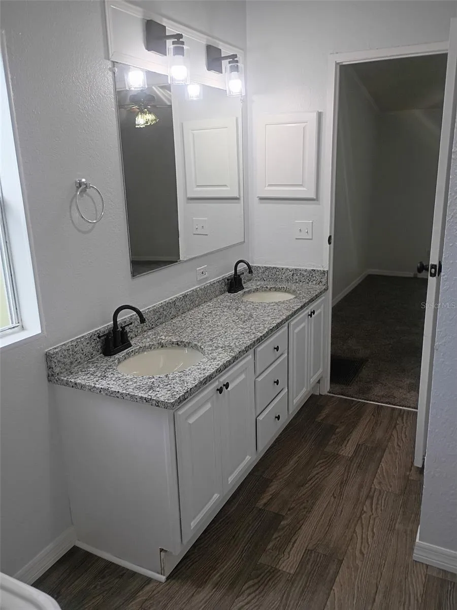 4120 LAUREL CREST DRIVE Mulberry, FL 33860
