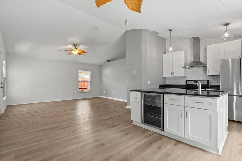 5549 NEW CAMBRIDGE ROAD Orlando, FL 32810