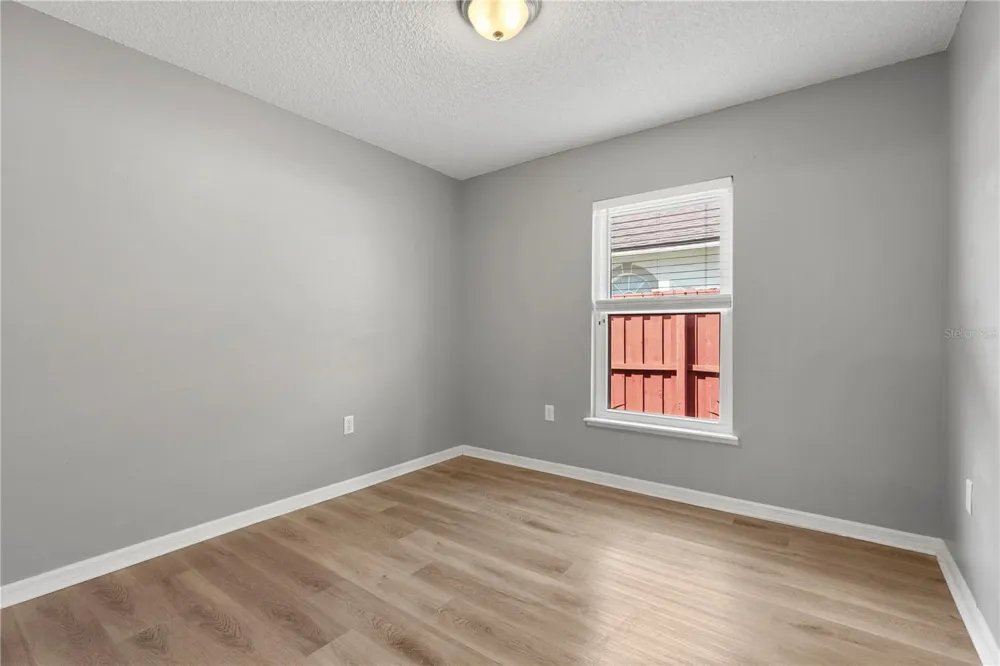 5549 NEW CAMBRIDGE ROAD Orlando, FL 32810