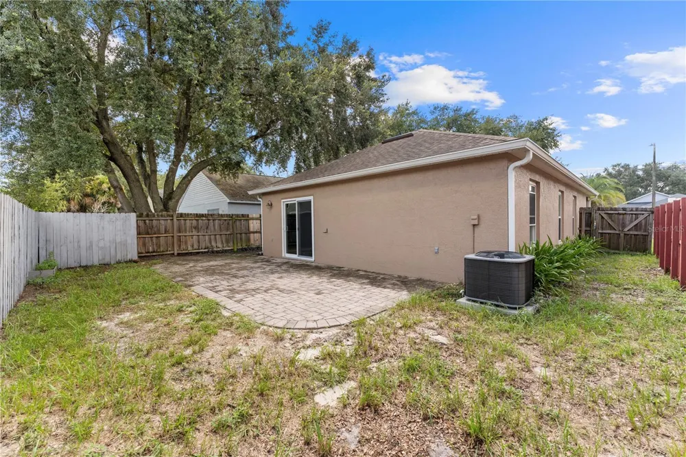 5549 NEW CAMBRIDGE ROAD Orlando, FL 32810