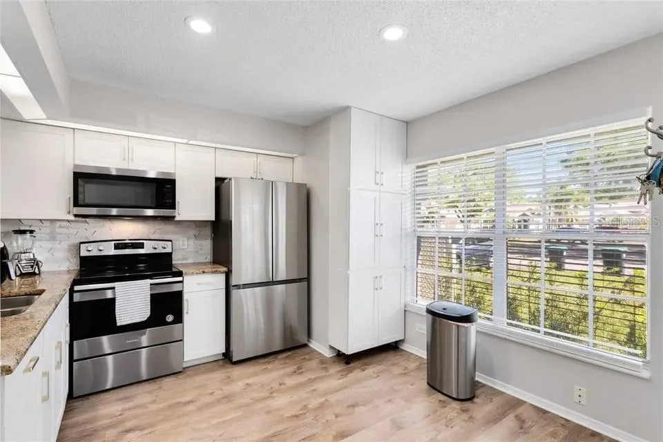14642 LAGUNA BEACH CIRCLE Orlando, FL 32824