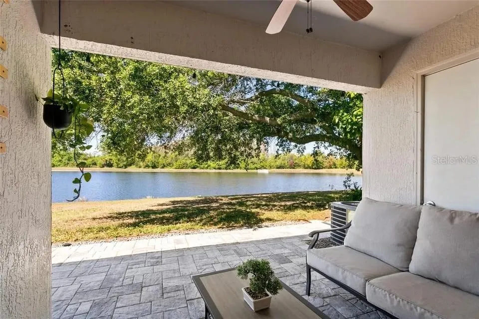 14642 LAGUNA BEACH CIRCLE Orlando, FL 32824