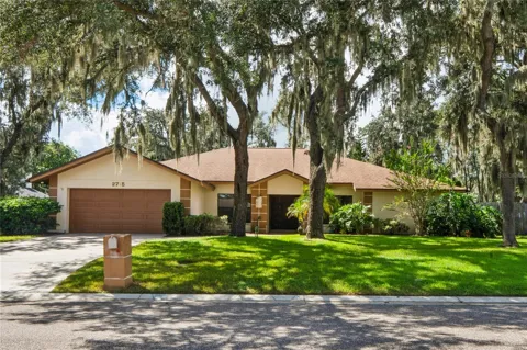 2715 LAUREL OAK DRIVE