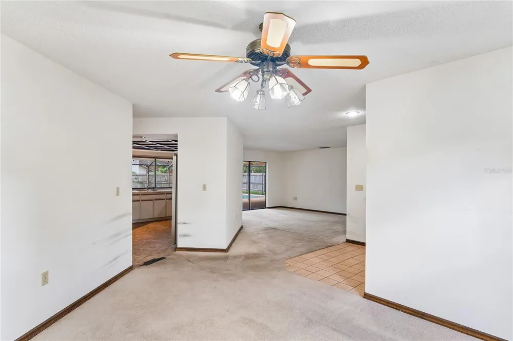 2715 LAUREL OAK DRIVE Plant City, FL 33566