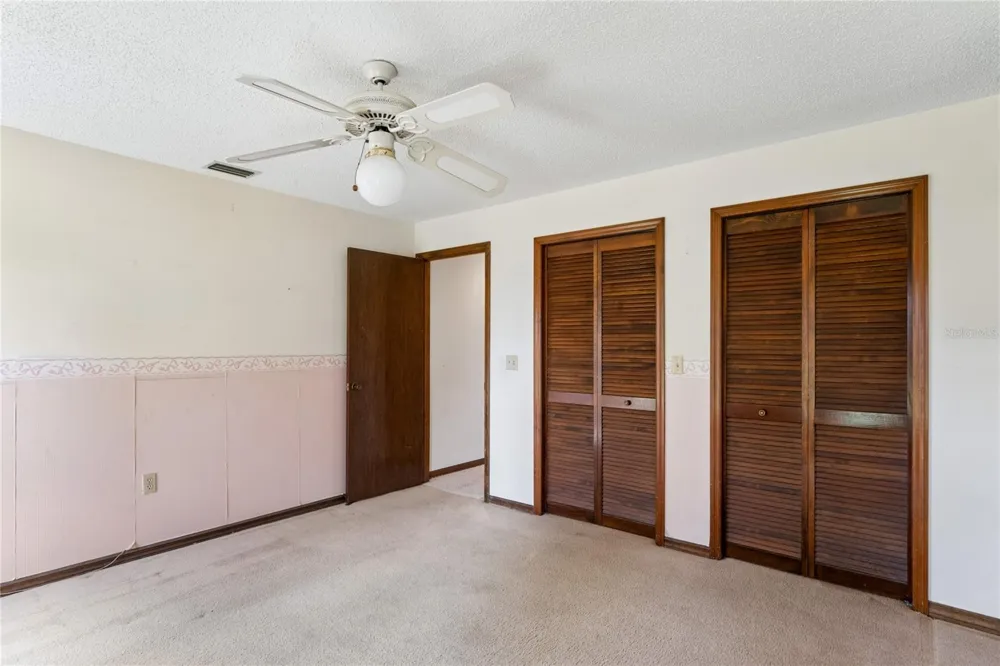 2715 LAUREL OAK DRIVE Plant City, FL 33566