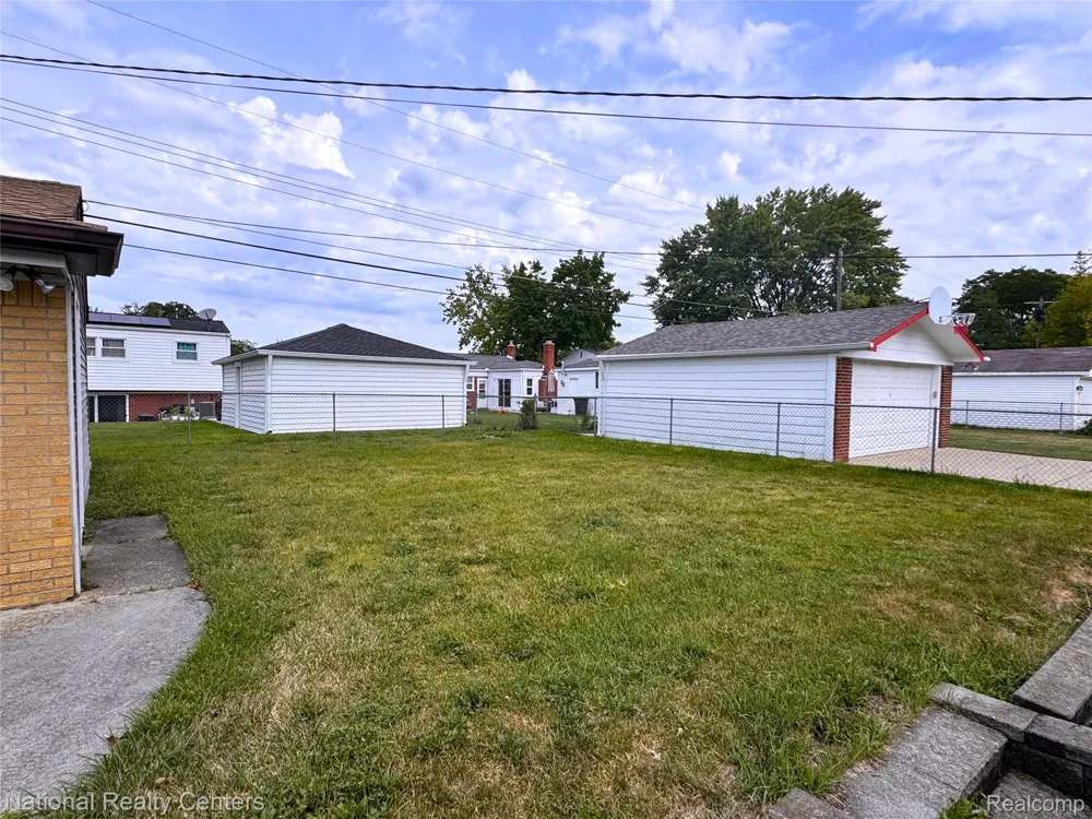 29648 HILLBROOK STREET Livonia City, MI 48152