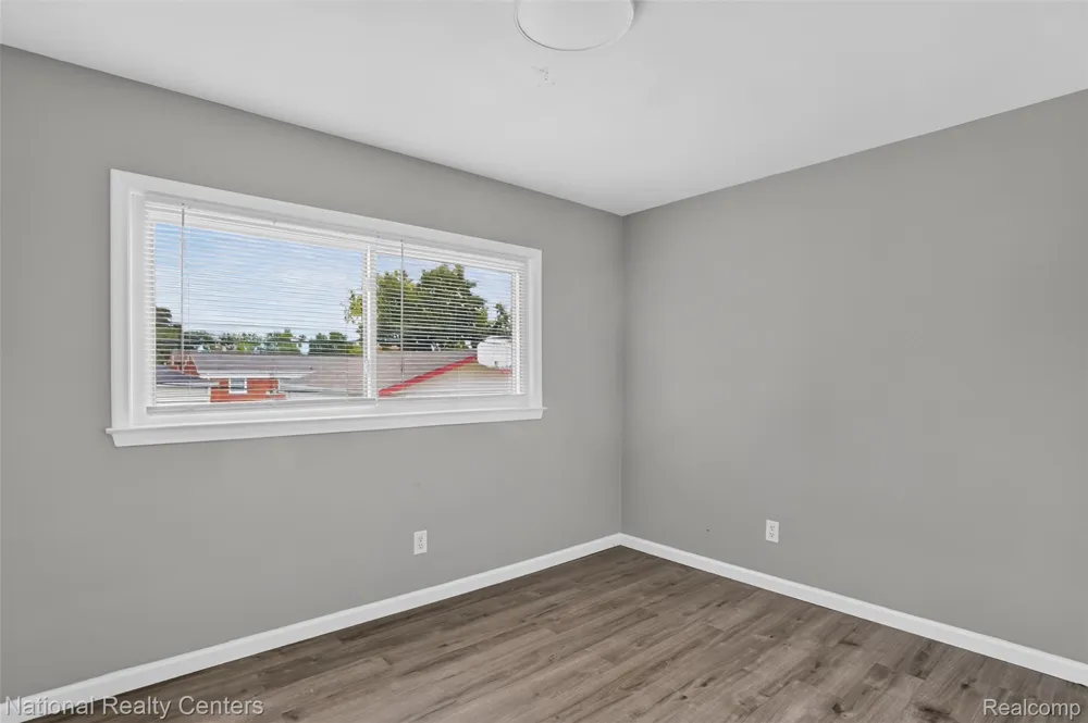 29648 HILLBROOK STREET Livonia City, MI 48152