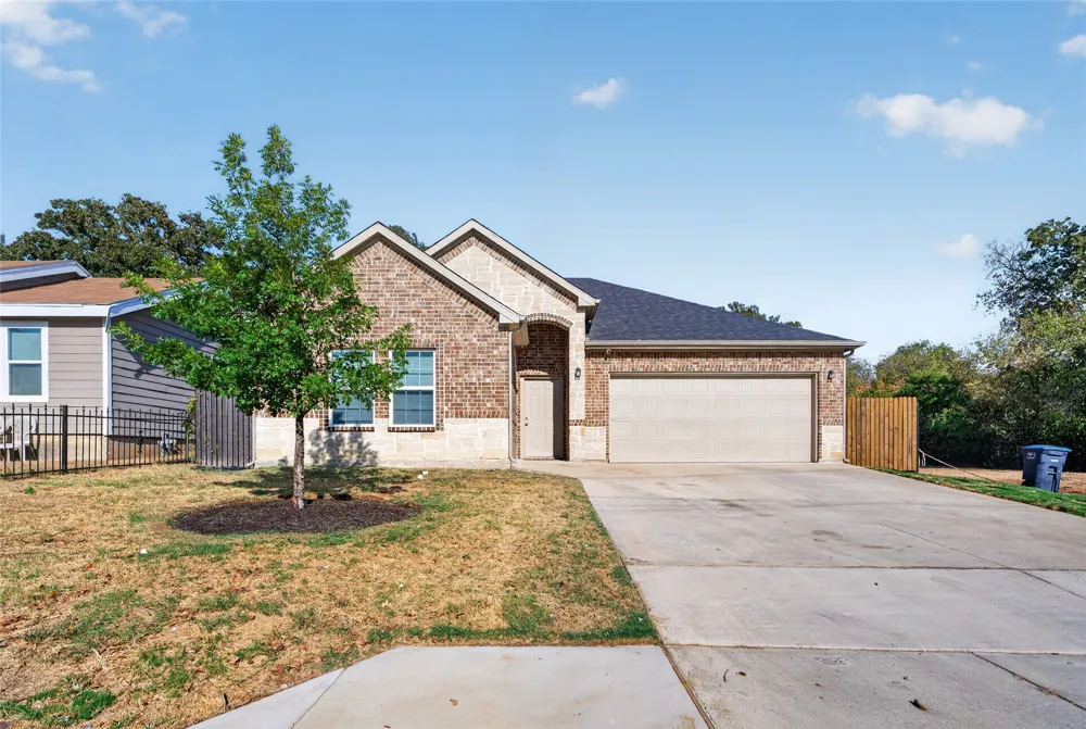 2517 Donalee Street Fort Worth, TX 76105