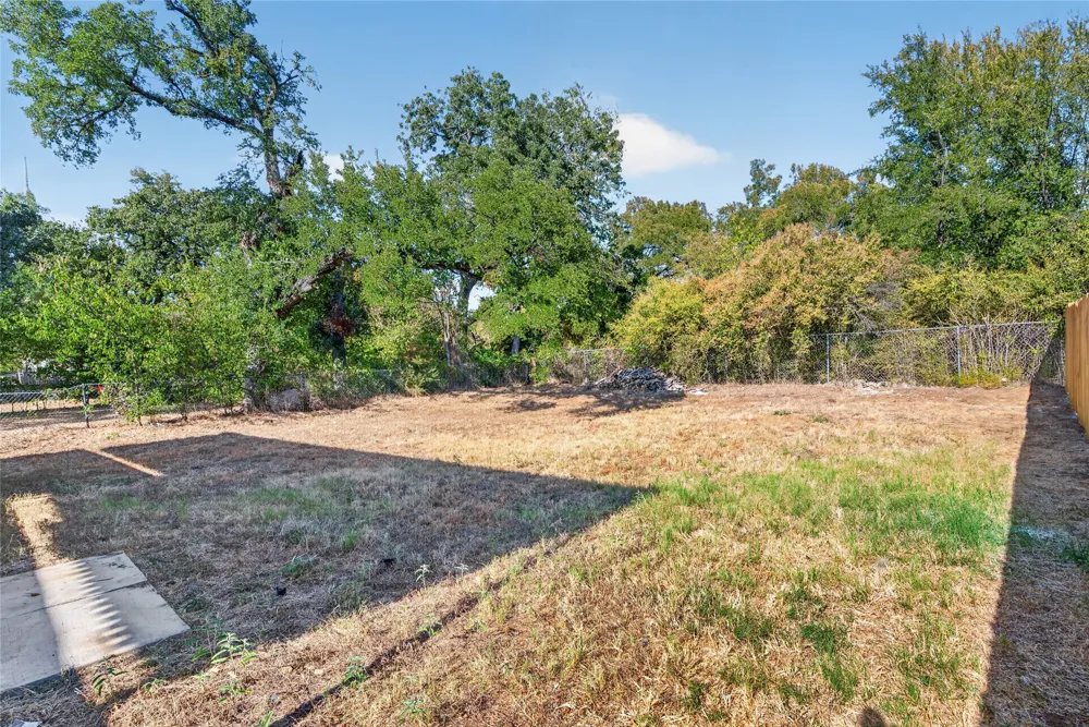 2517 Donalee Street Fort Worth, TX 76105