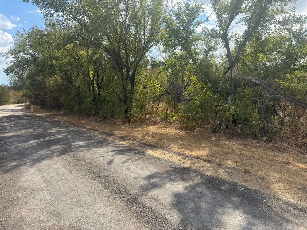 780 County Road 410A Comanche, TX 76442