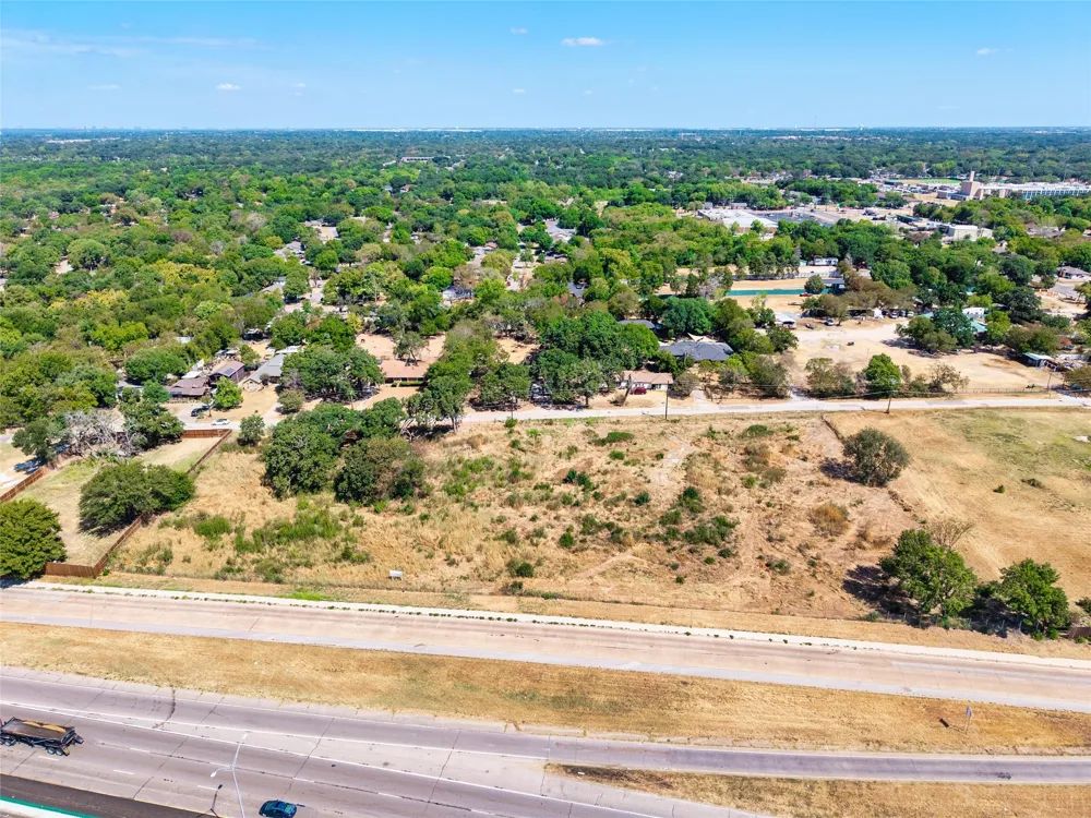 999 Silver Falls Boulevard Dallas, TX 75217