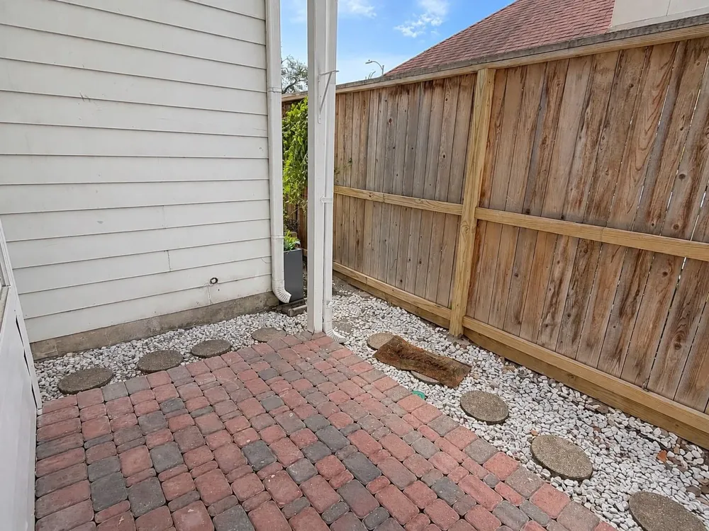 1740 Colquitt Street #B Houston, TX 77098