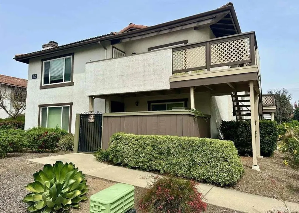 9829 Caspi Gardens Drive #8 Santee, CA 92071
