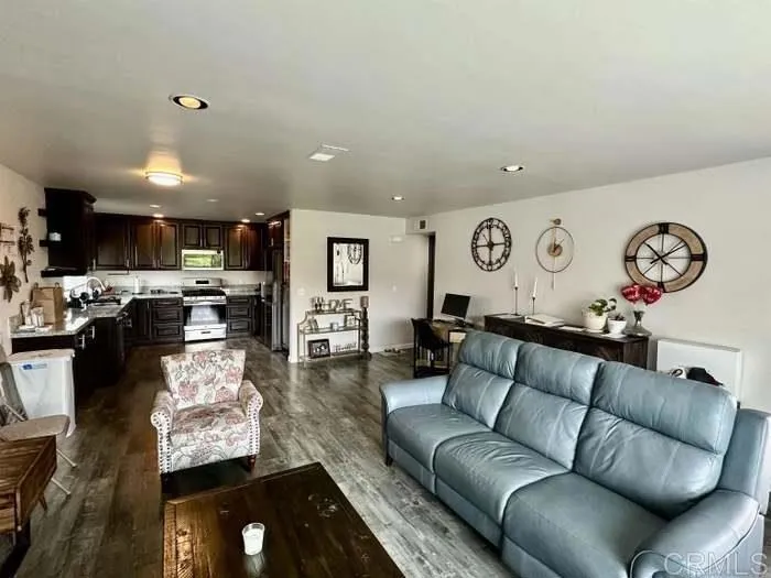 9829 Caspi Gardens Drive #8 Santee, CA 92071