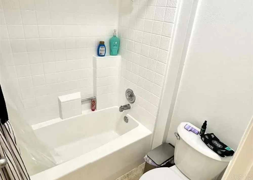9829 Caspi Gardens Drive #8 Santee, CA 92071