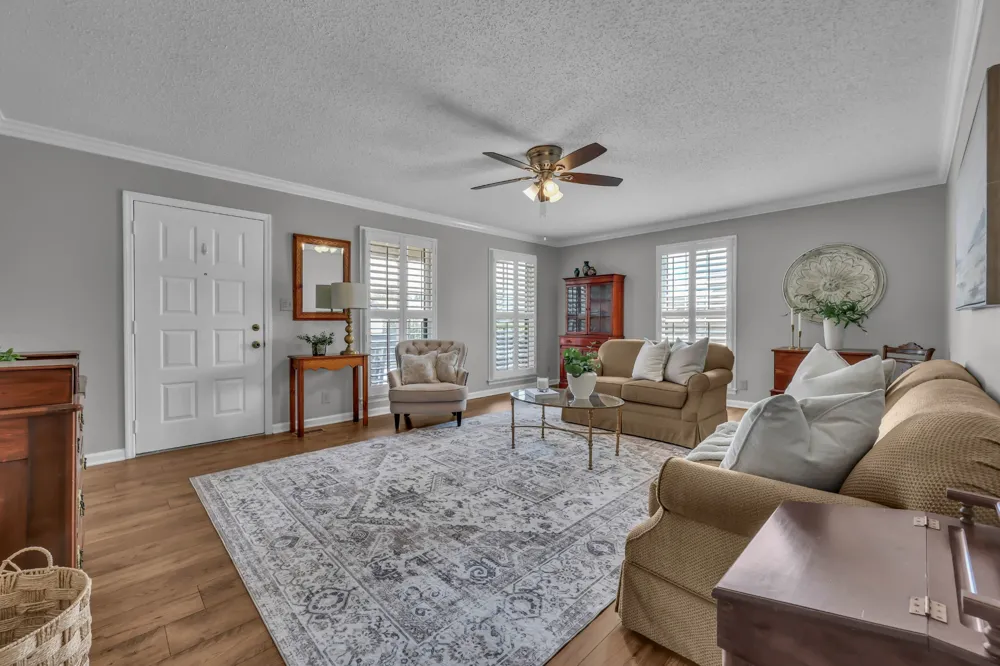 1818 Memorial Dr #21 Clarksville, TN 37043