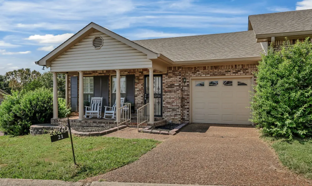 1818 Memorial Dr #21 Clarksville, TN 37043