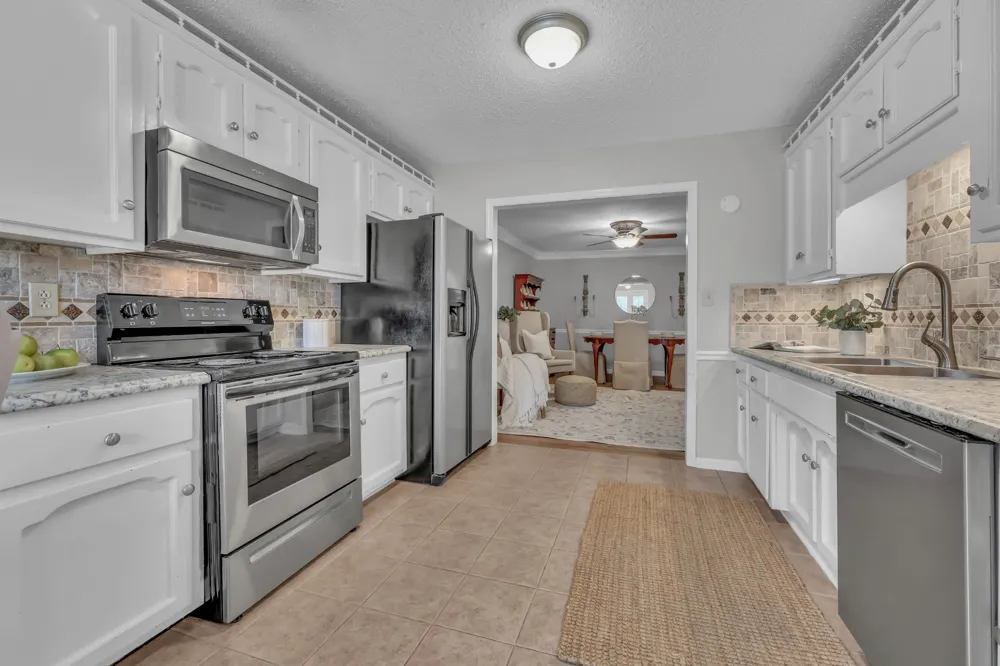 1818 Memorial Dr #21 Clarksville, TN 37043