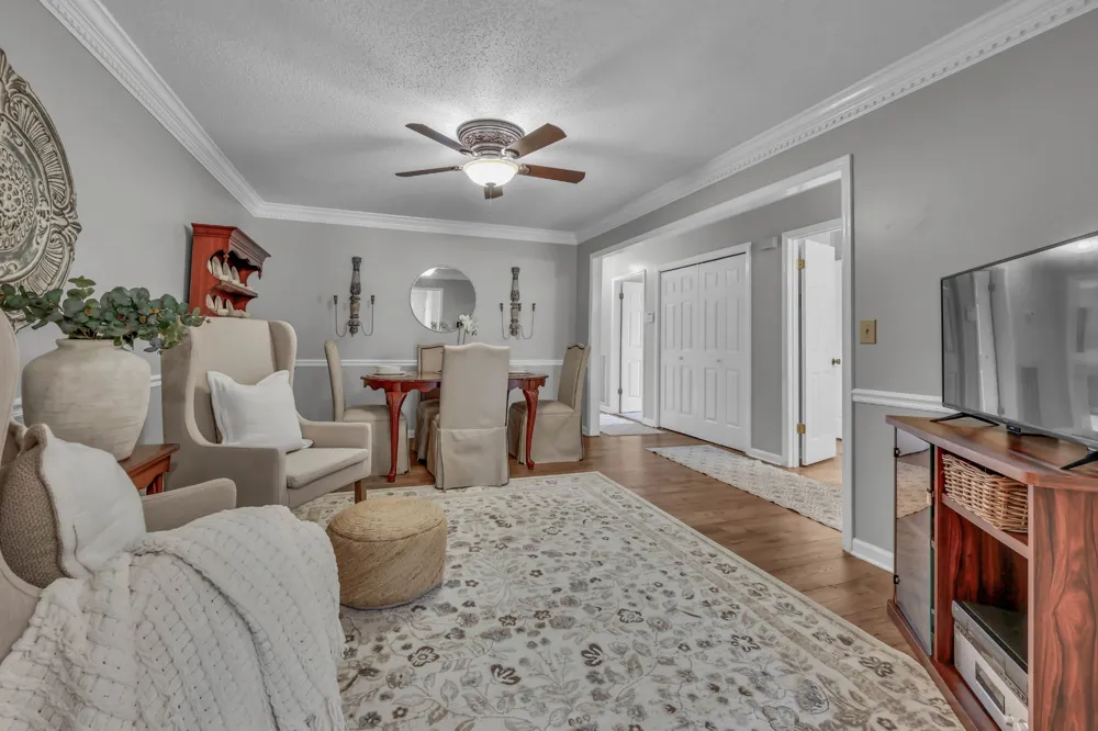 1818 Memorial Dr #21 Clarksville, TN 37043