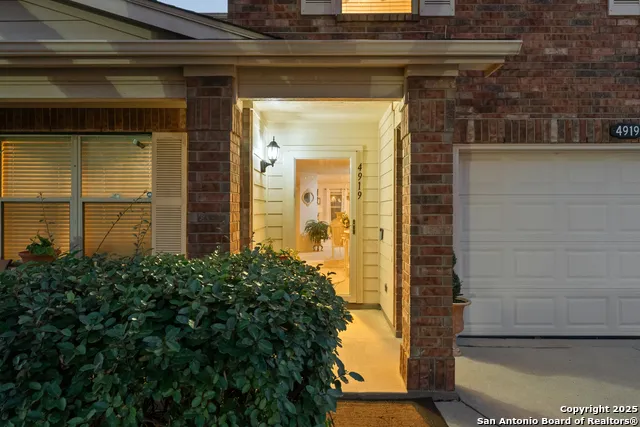 4919 Orchid Star San Antonio, TX 78218