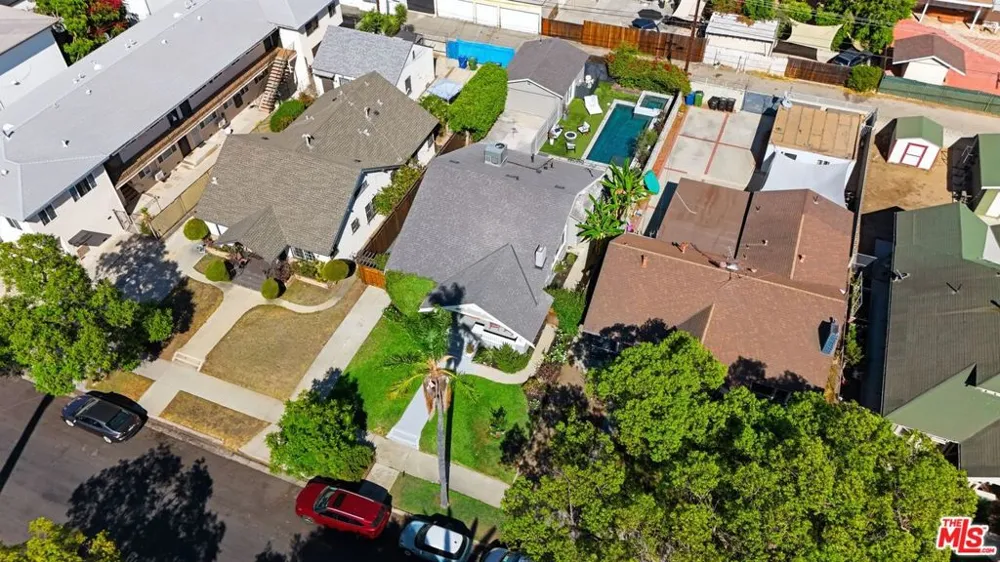 2640 S Hobart Boulevard Los Angeles, CA 90018