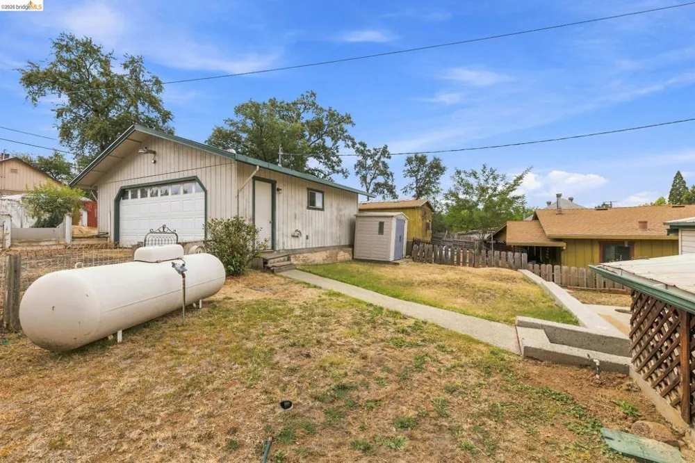 18495 Oak St Tuolumne, CA 95379