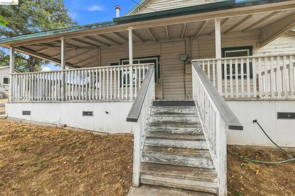 18495 Oak St Tuolumne, CA 95379