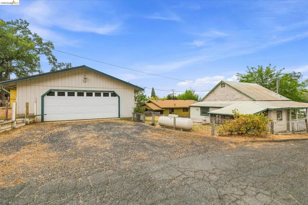 18495 Oak St Tuolumne, CA 95379