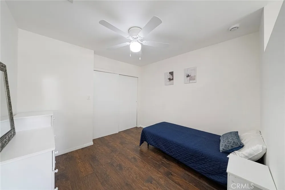 7938 Lindley Los Angeles, CA 91335