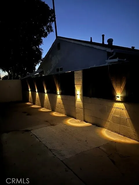 7938 Lindley Los Angeles, CA 91335