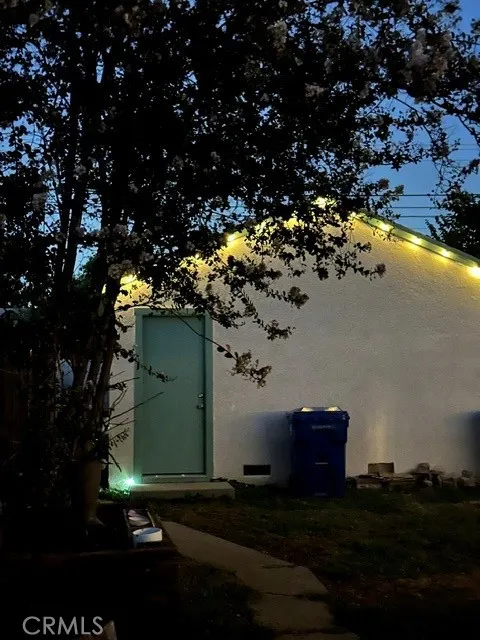 7938 Lindley Los Angeles, CA 91335
