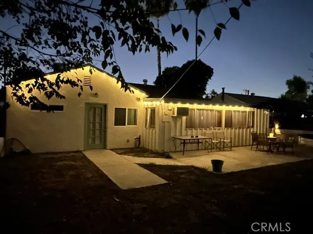 7938 Lindley Los Angeles, CA 91335