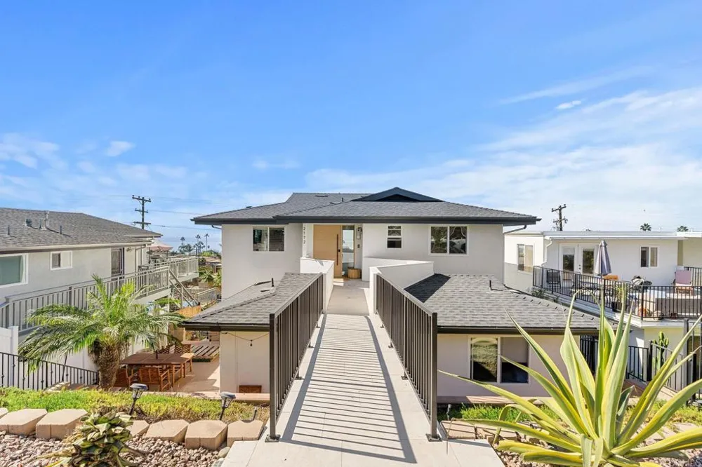 2172 Oxford Avenue Cardiff by the Sea, CA 92007