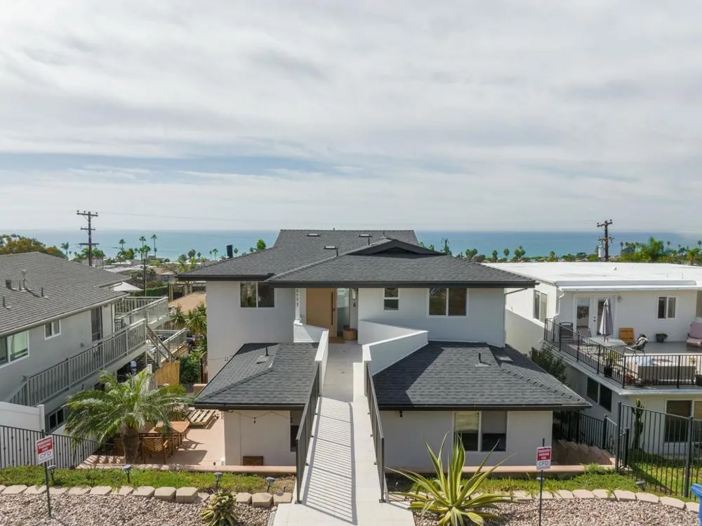 2172 Oxford Avenue Cardiff by the Sea, CA 92007