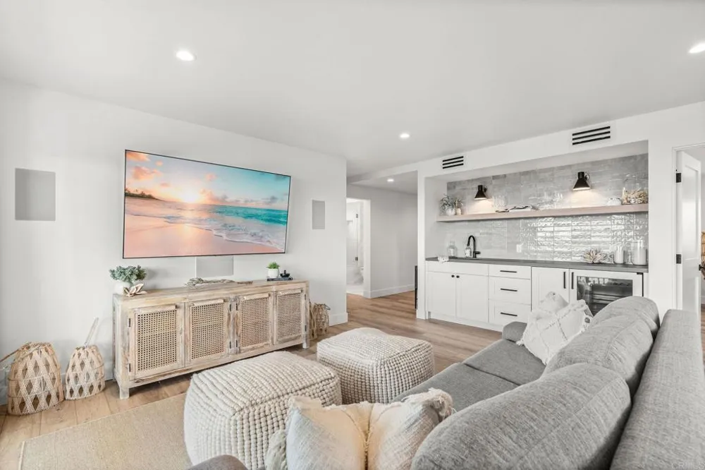 2172 Oxford Avenue Cardiff by the Sea, CA 92007