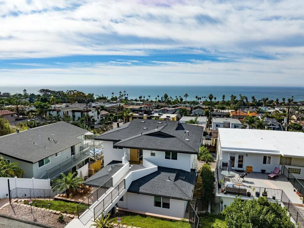 2172 Oxford Avenue Cardiff by the Sea, CA 92007