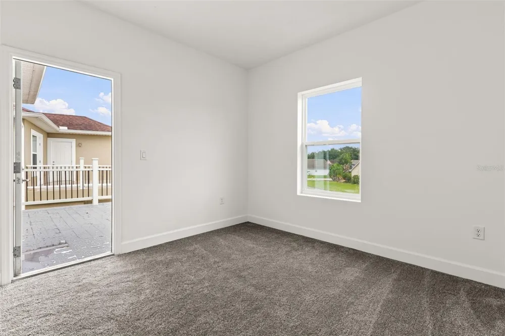 458 LAKE SHORE PARKWAY Davenport, FL 33896