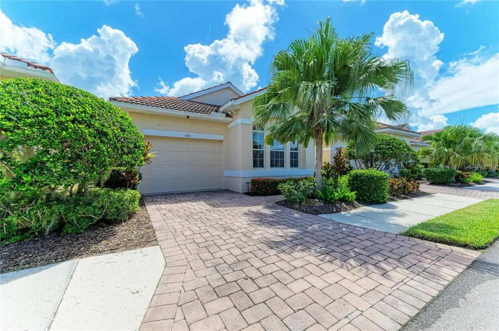 7751 33RD STREET E Sarasota, FL 34243