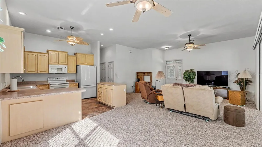 1239 MOTORCOACH DRIVE Polk City, FL 33868