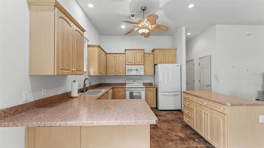 1239 MOTORCOACH DRIVE Polk City, FL 33868